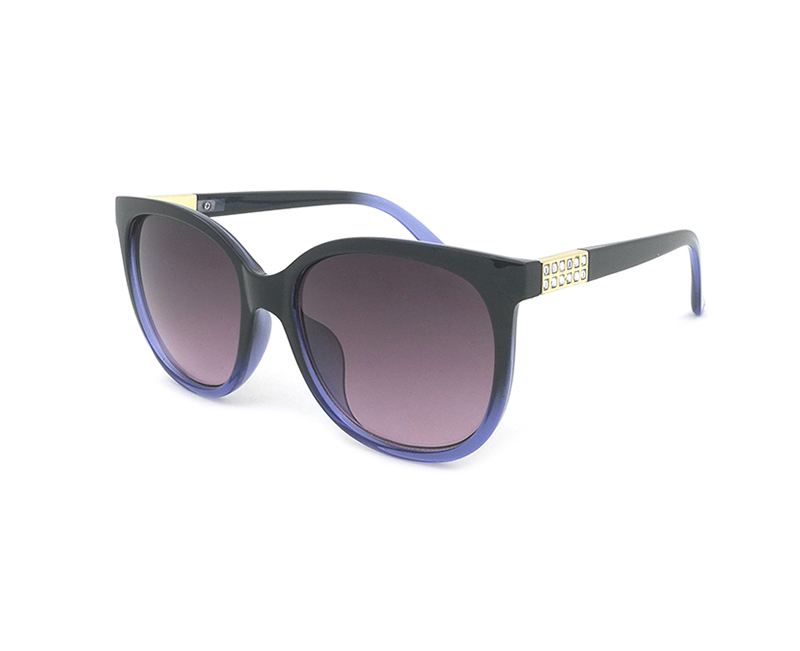 Classic Women polarize sunglasses with diamond decoration on the temples