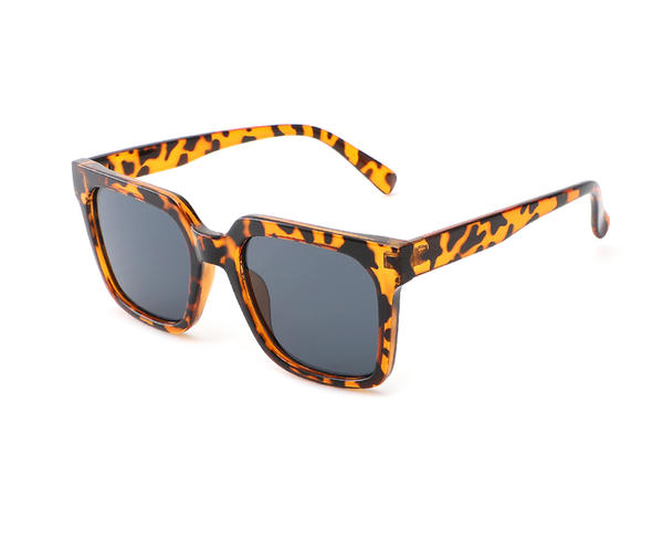 2022 Newest customized Square Frame Trendy Sun Frame Women’s Fashion Sunglasses